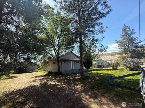 111 Valley Street, Okanogan, WA 98840 - MLS#: 2372209