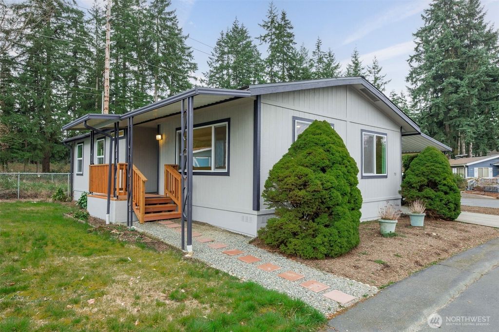 Photo of 620 112th Street SE #30, Everett, WA 98208 (MLS # 2487631)