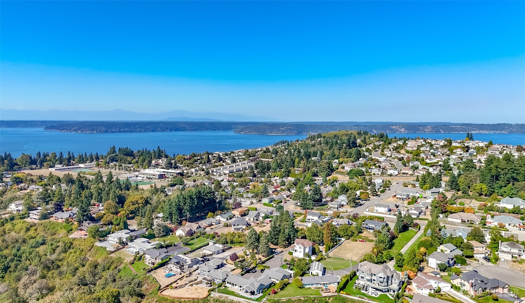 4516 Browns Point Boulevard NE