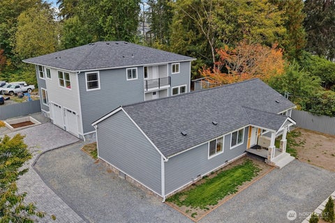 Photo of 15724 king Place PL #A, Lynnwood, WA 98087 (MLS # 2588959)
