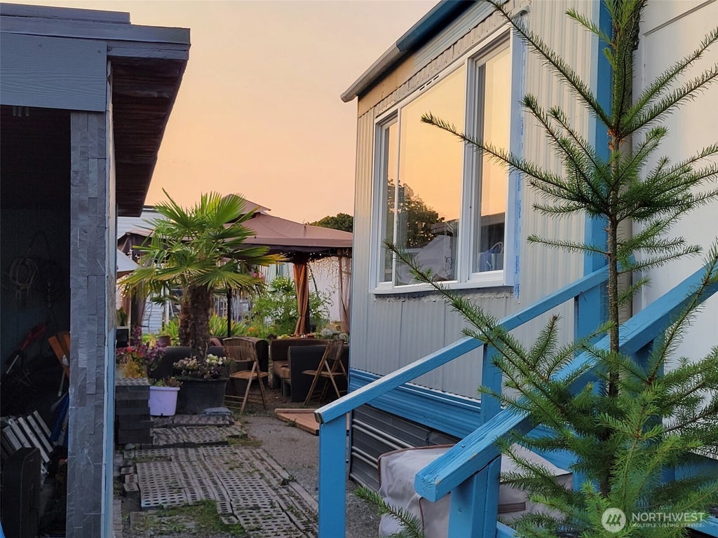 Photo of 3414 S 182nd St ST, SeaTac, WA 98188 (MLS # 2569168)