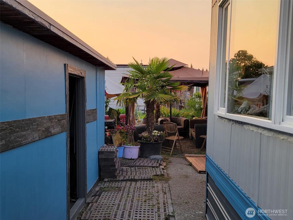 Photo of 3414 S 182nd St ST, SeaTac, WA 98188 (MLS # 2569168)
