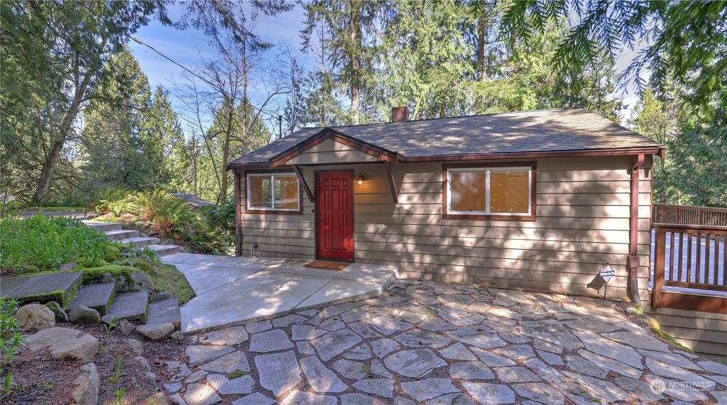 Photo of 13310 196th Avenue SE, Renton, WA 98059 (MLS # 2216254)