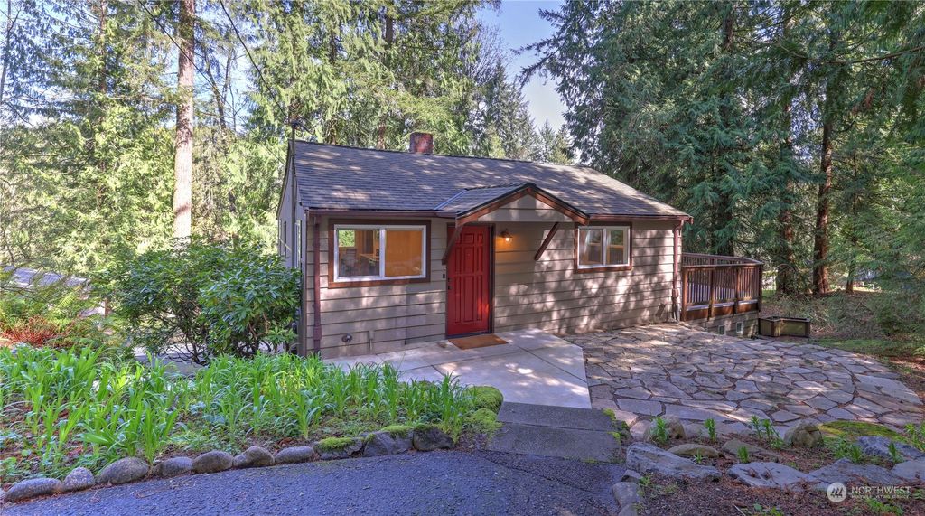 Photo of 13310 196th Avenue SE, Renton, WA 98059 (MLS # 2216254)