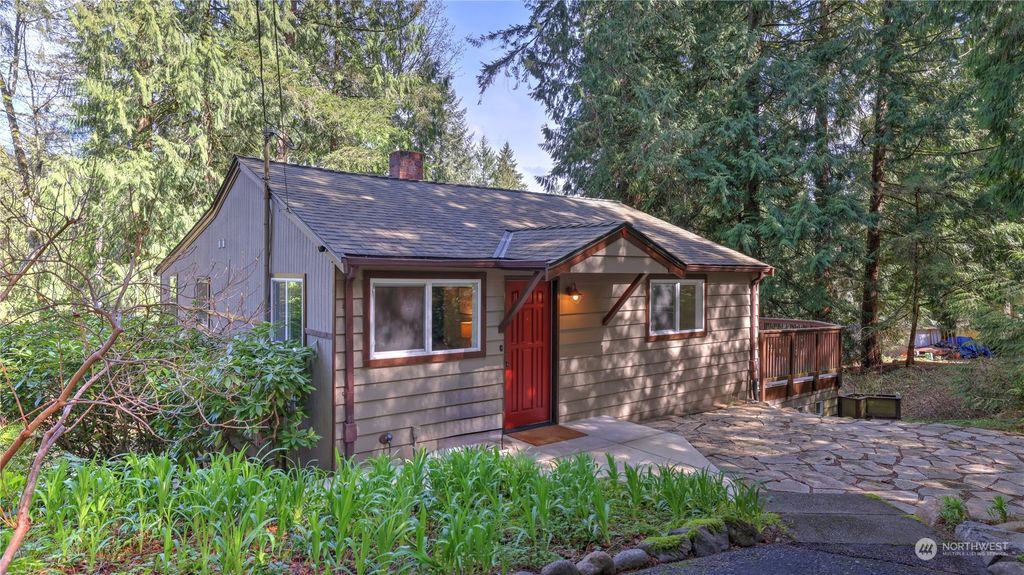 Photo of 13310 196th Avenue SE, Renton, WA 98059 (MLS # 2216254)