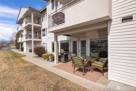 Photo of 808 W Manson Hwy Road #D102, Chelan, WA 98816 (MLS # 2356218) Photo of 808 W Manson Hwy Road #D102, Chelan, WA 98816 (MLS # 2356218)
