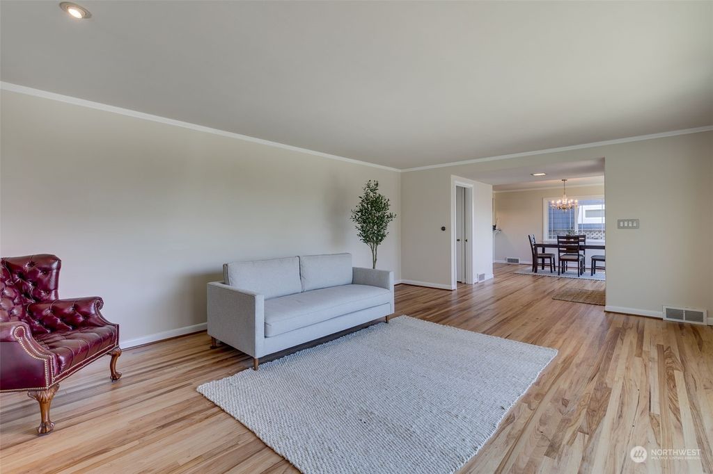 Photo of 3050 43rd Avenue W, Seattle, WA 98199 (MLS # 2060927)