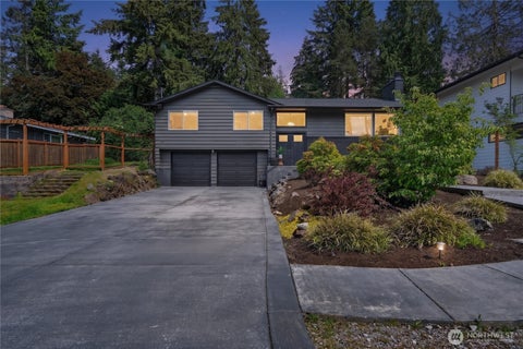 Photo of 19927 89th Place W, Edmonds, WA 98026 (MLS # 2583145)