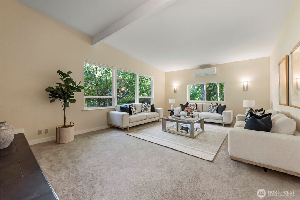Photo of 1400 143rd Place NE, Bellevue, WA 98007 (MLS # 2531622)