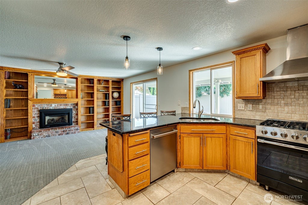 Photo of 1407 NW 4th Street, Battle Ground, WA 98604 (MLS # 2591079)