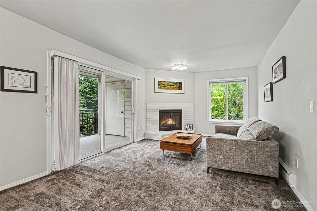 Photo of 13616 NE 7th Street #E3, Bellevue, WA 98005 (MLS # 2524391)