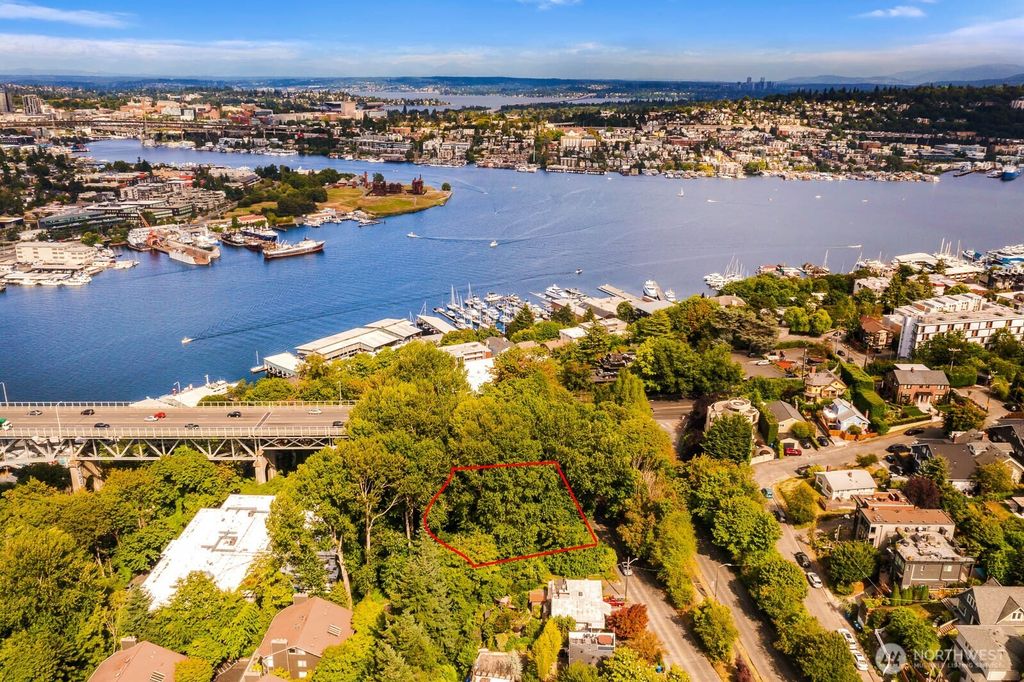 Photo of 500 Raye Street, Seattle, WA 98119 (MLS # 2407592)