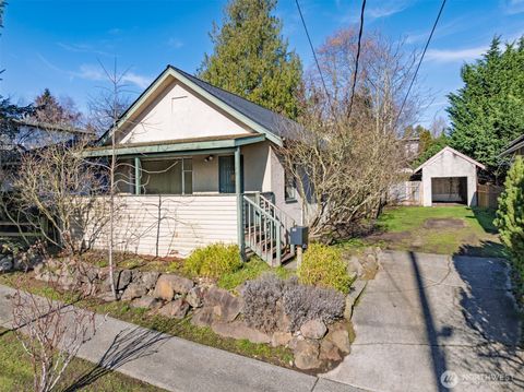 Photo of 946 N 86th Street, Seattle, WA 98103 (MLS # 2476937)