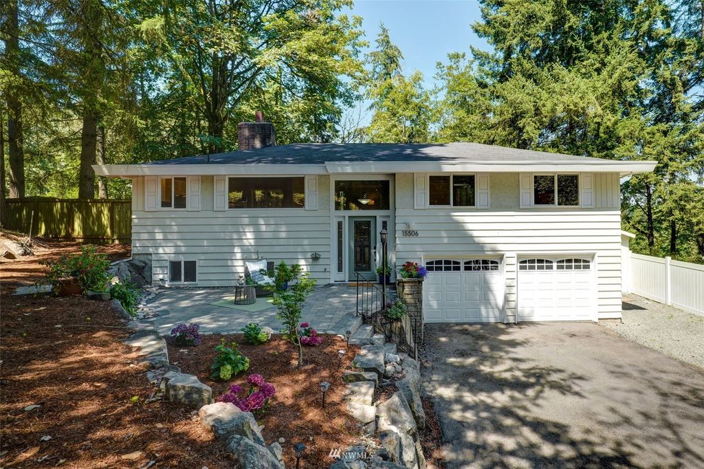 Photo of 15506 Juanita Drive NE, Kenmore, WA 98028 (MLS # 1975665)