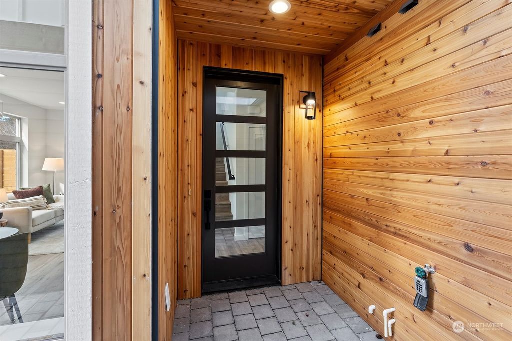 Photo of 14050 Palatine Avenue N, Seattle, WA 98133 (MLS # 2207108)