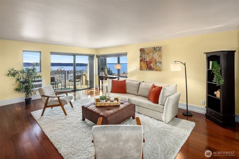 Photo of 7 Highland Drive #301, Seattle, WA 98109 (MLS # 2472375)