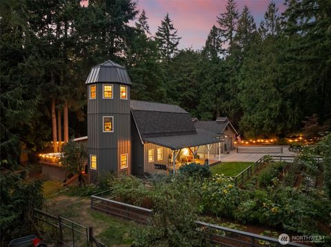 12490 Yellow Brick Road Olalla WA 98359