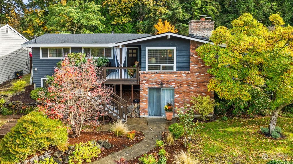 Photo of 5634 126th Avenue SE, Bellevue, WA 98006 (MLS # 2303216)