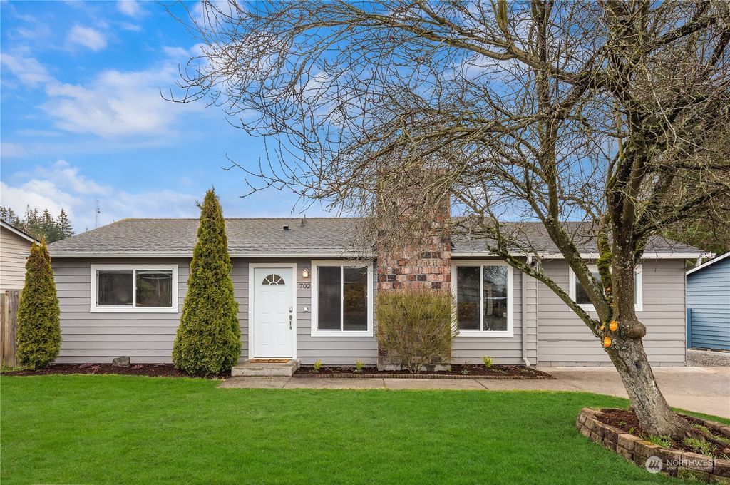 Photo of 702 73rd Street SW, Everett, WA 98203 (MLS # 2037852)