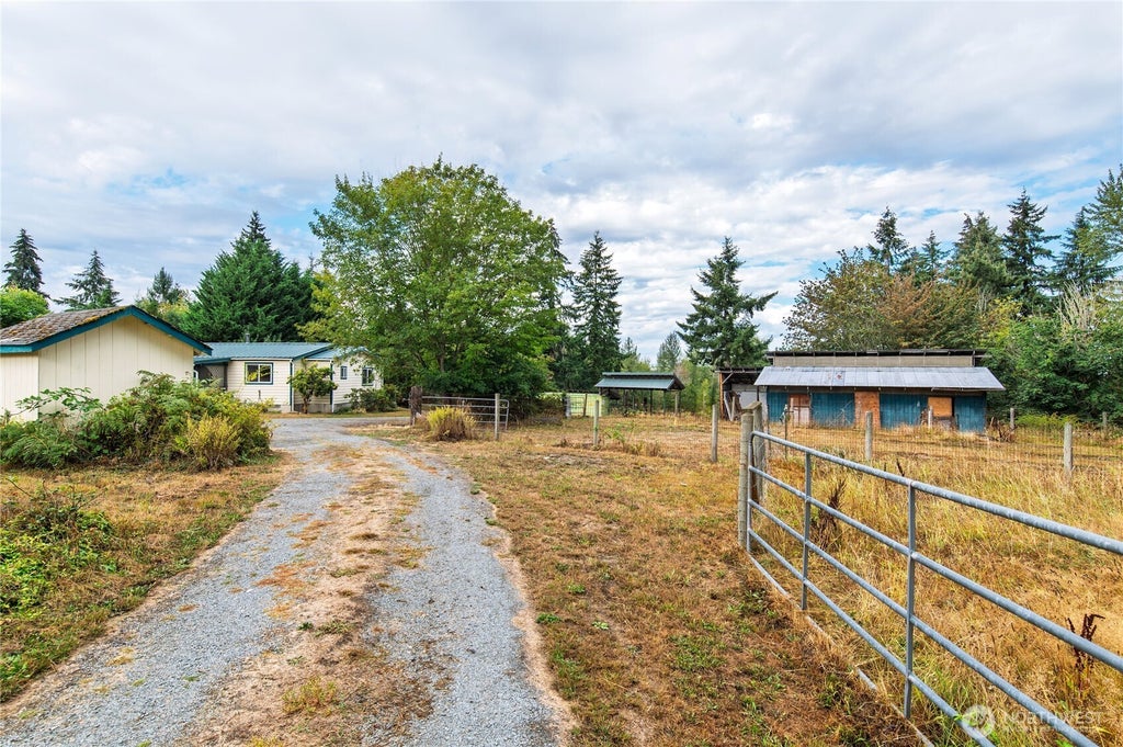 Photo of 12517 Kapowsin Highlands Drive E, Graham, WA 98338 (MLS # 2578165)