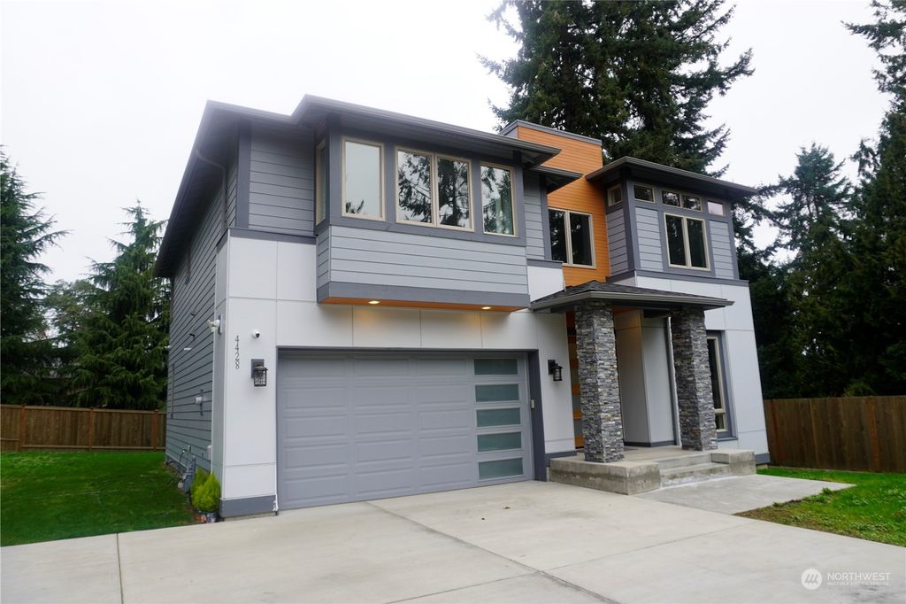 Photo of 4428 S 166th st St, SeaTac, WA 98188 (MLS # 2197302)