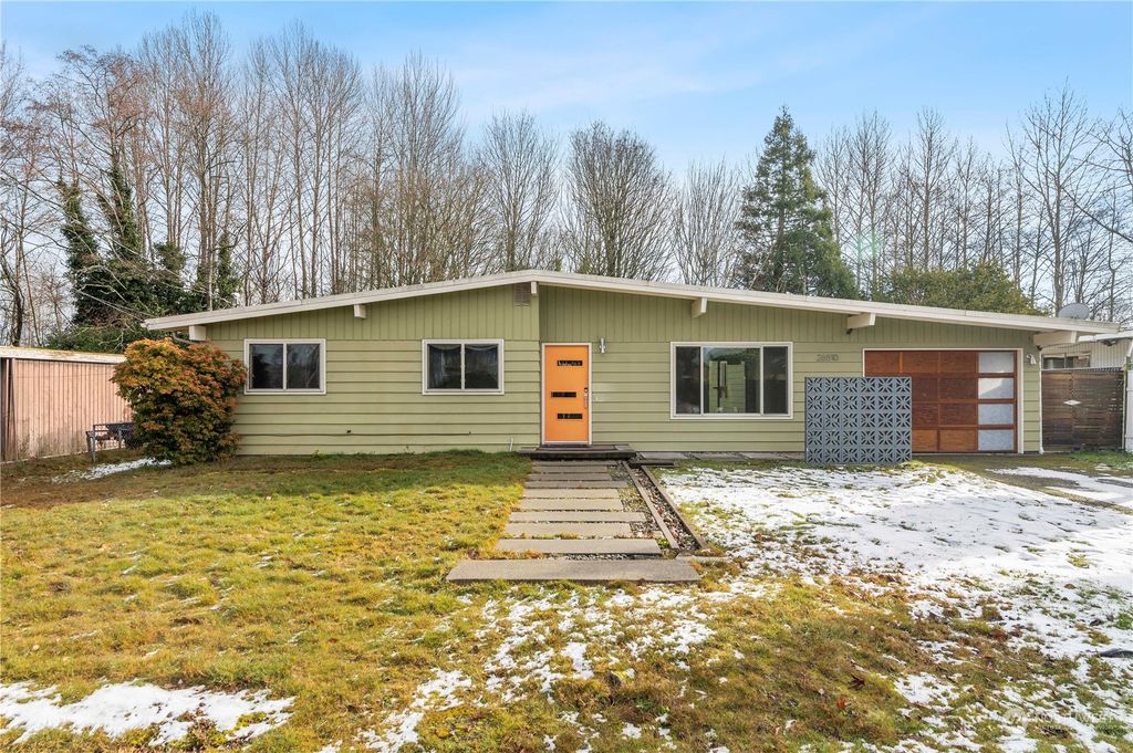 Photo of 26510 19th Place S, Des Moines, WA 98198 (MLS # 2329633)