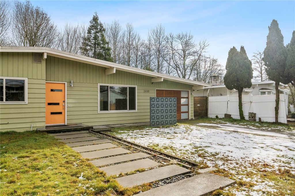 Photo of 26510 19th Place S, Des Moines, WA 98198 (MLS # 2329633)