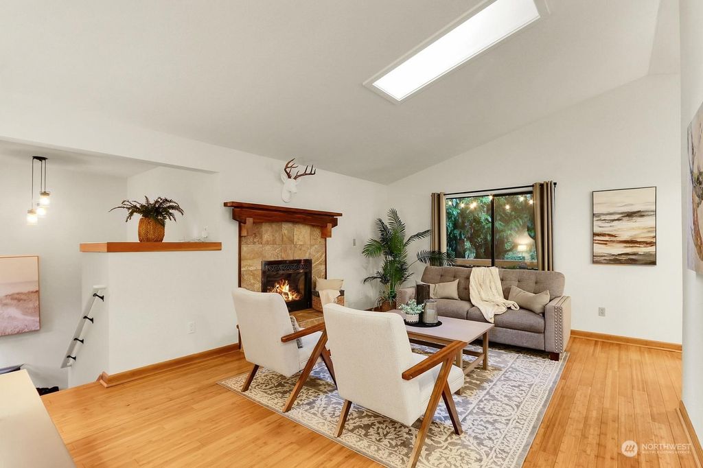 Photo of 19828 6th Avenue NE, Shoreline, WA 98155 (MLS # 2299545)
