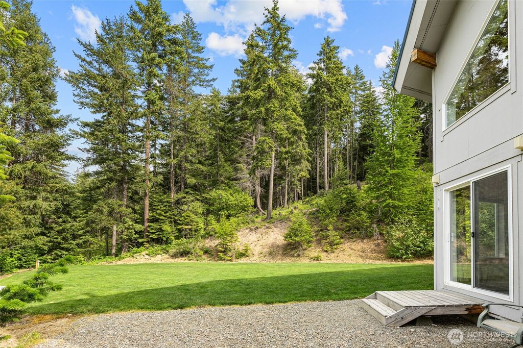 Photo of 1771 Timber Mountain Loop, Cle Elum, WA 98922 (MLS # 2531017)