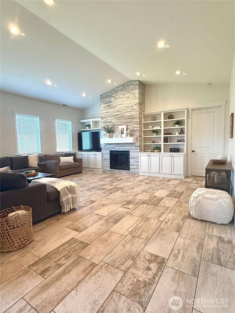 2858 SE Falcon View Drive