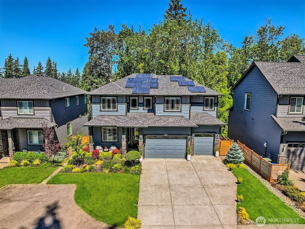 Photo of 16216 81st Place NE, Kenmore, WA 98028 (MLS # 2356197)