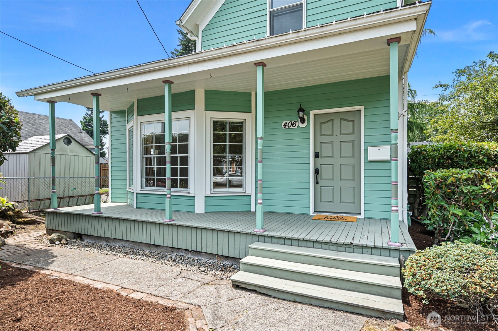 406 4th Street NE