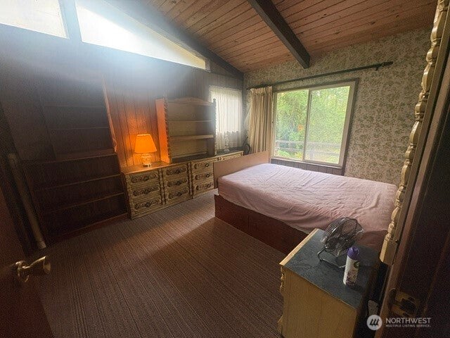 450 Duckabush Drive W
