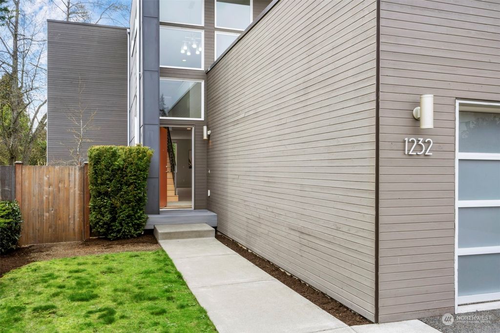 Photo of 1232 NE 117th Street, Seattle, WA 98125 (MLS # 2052430)
