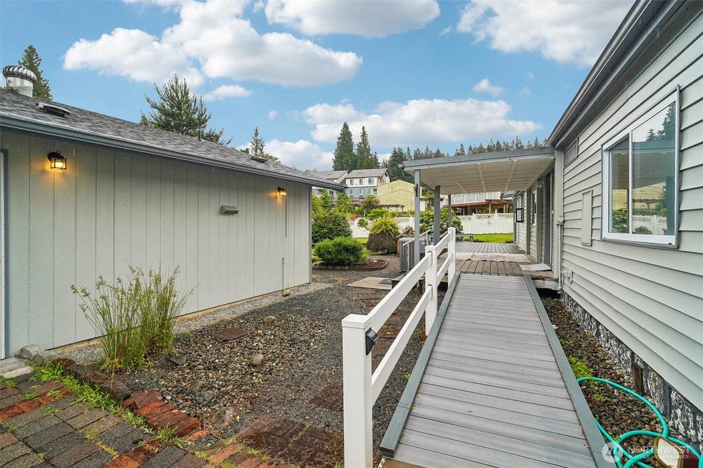 Photo of 219 105th Avenue E, Edgewood, WA 98372 (MLS # 2539252)