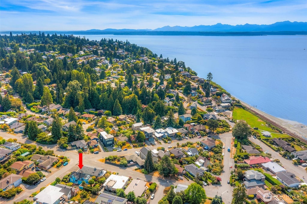 Photo of 2342 NW 98th Street, Seattle, WA 98117 (MLS # 2553448)