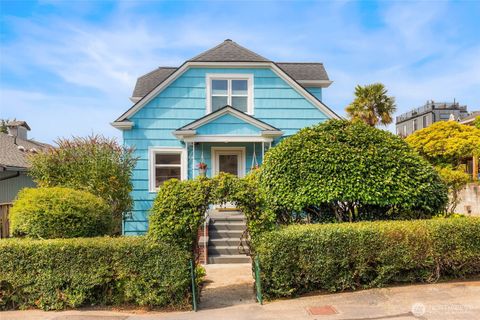 Photo of 2342 NW 98th Street, Seattle, WA 98117 (MLS # 2553448)