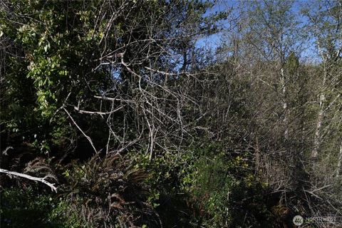 MLS: 2360056