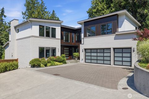 Photo of 9909 111th Avenue NE, Kirkland, WA 98033 (MLS # 2552001)