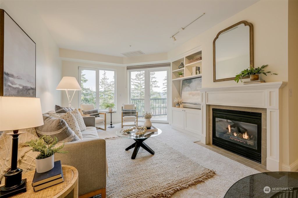 Photo of 18707 SE Newport Way #106, Issaquah, WA 98027 (MLS # 2032681)