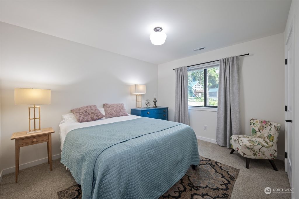 listing image 9367442383008497126