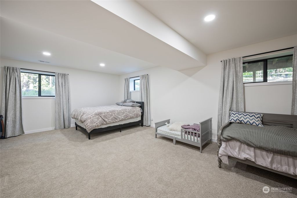 listing image 9366253032224707870