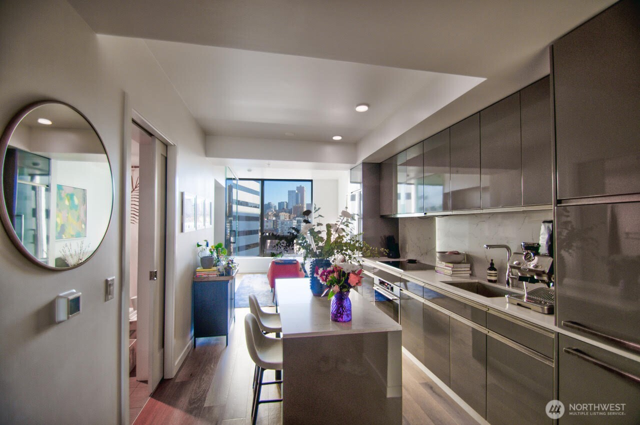 1808 Minor Avenue 1700