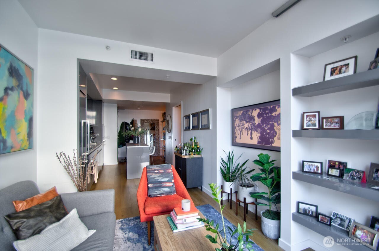 1808 Minor Avenue 1700