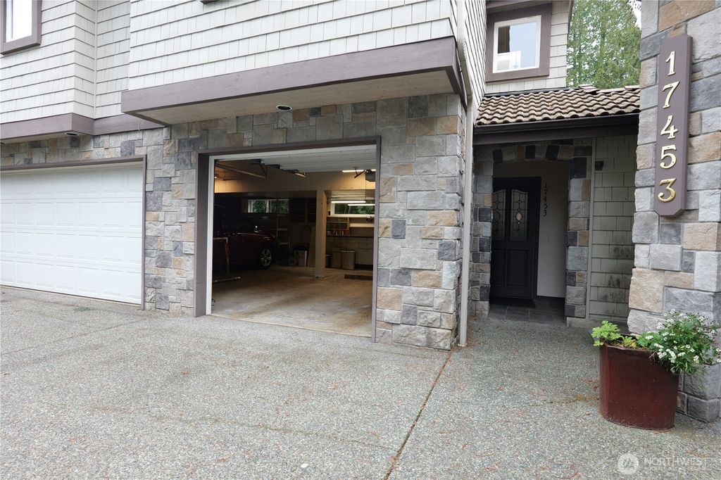 Photo of 17453 SE 192nd Dr. Dr, Renton, WA 98058 (MLS # 2458093)