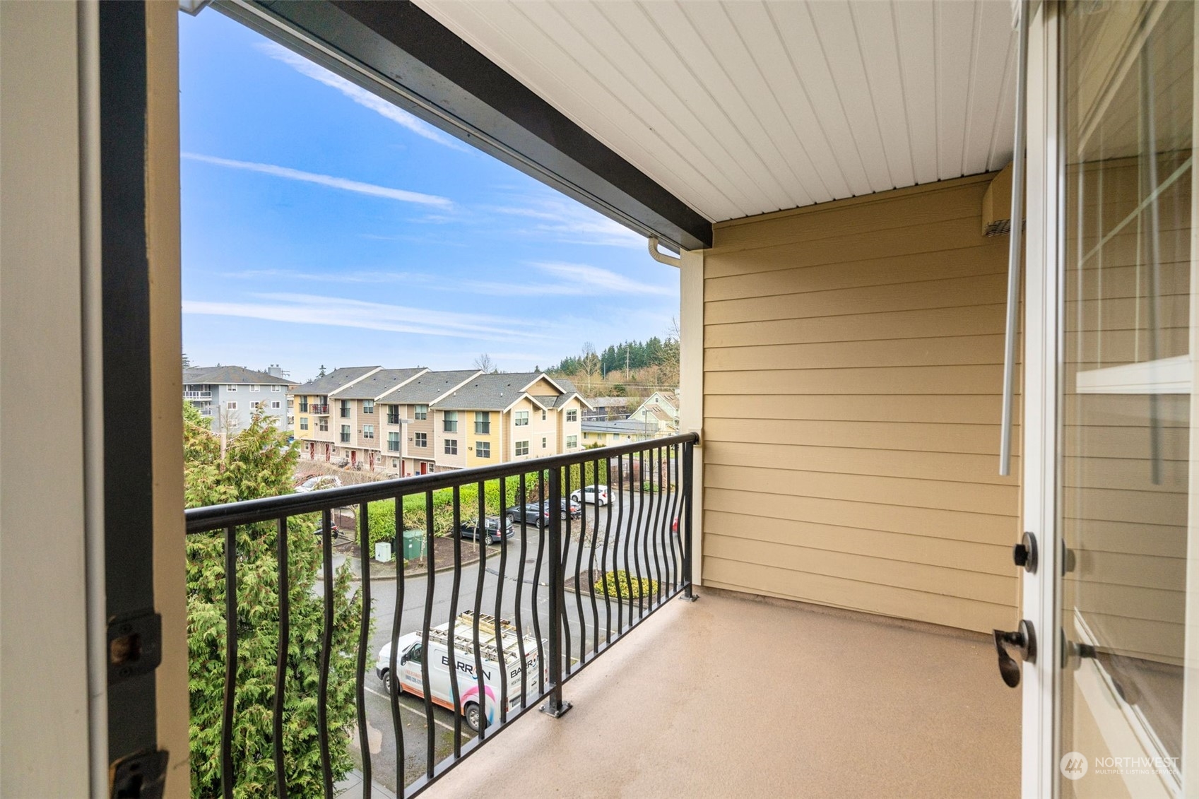 Bellingham, Washington 98225, United States, 2 Bedrooms Bedrooms, ,2 BathroomsBathrooms,Residential,Pending,10631