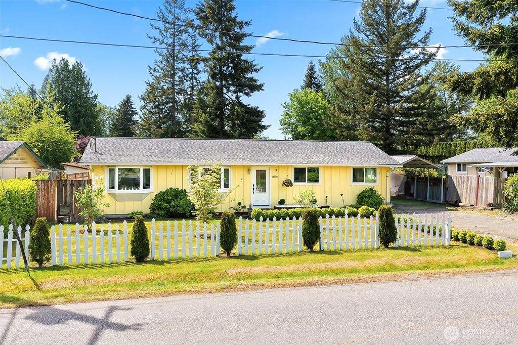 Photo of 13518 47th Drive NE, Marysville, WA 98271 (MLS # 2522973)