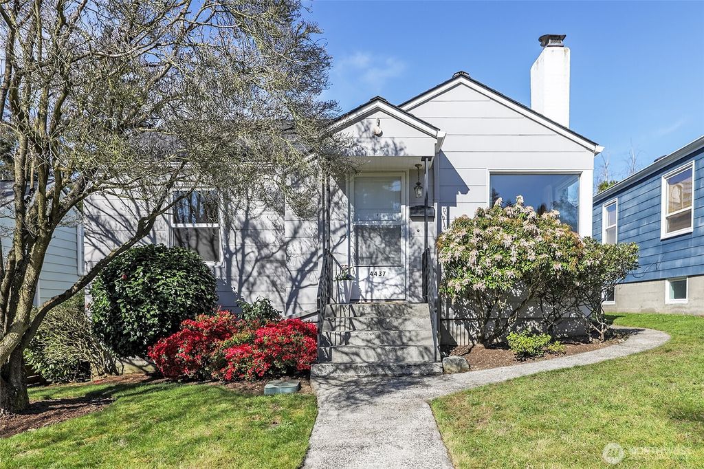 Photo of 4437 47th Avenue SW, Seattle, WA 98116 (MLS # 2507624)