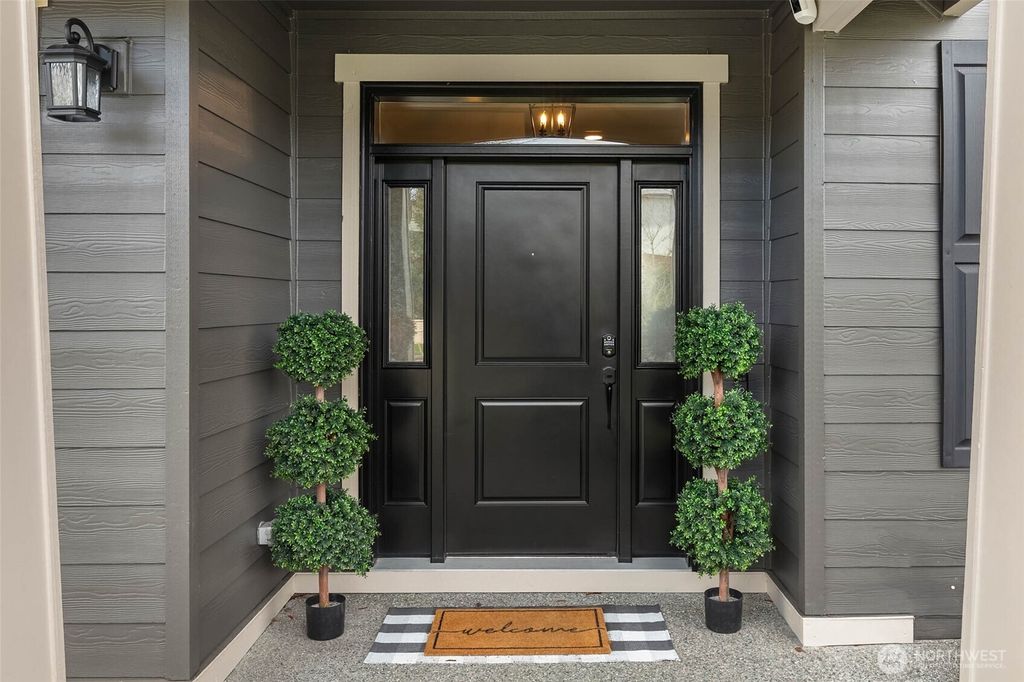 Photo of 912 77th Drive SE, Lake Stevens, WA 98258 (MLS # 2467064)