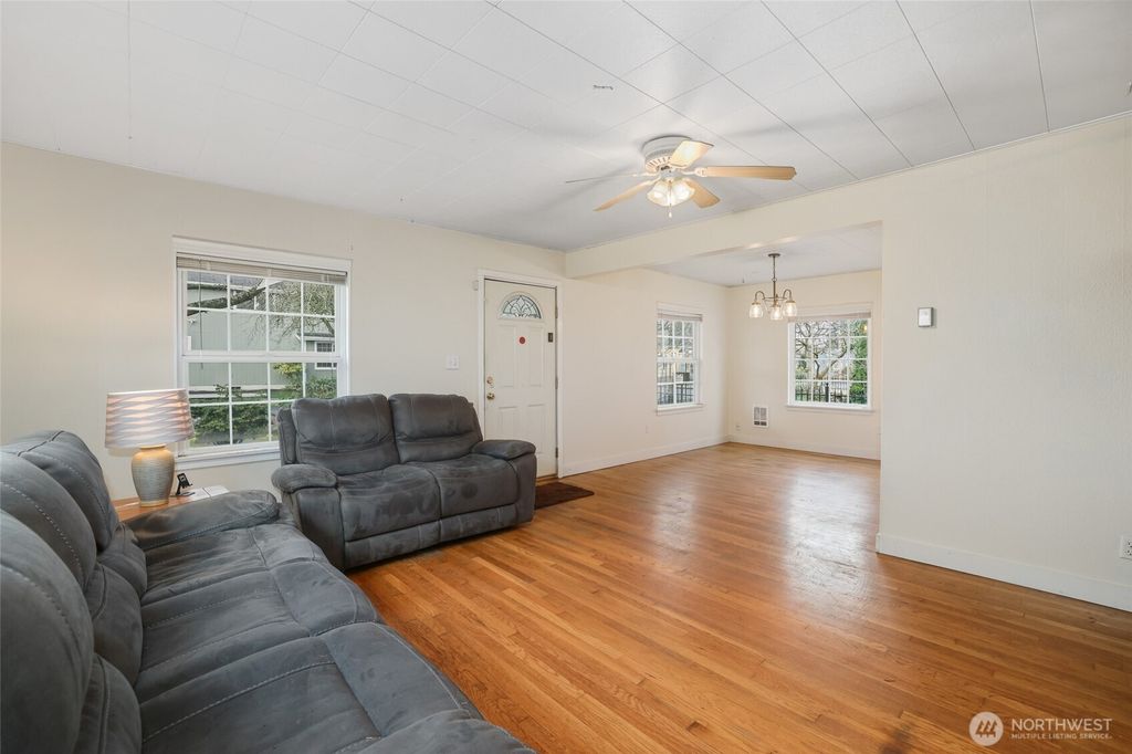 Photo of 1005 S Alder Street, Tacoma, WA 98405 (MLS # 2466459)